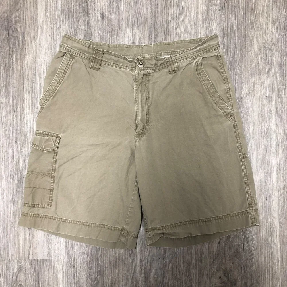 Columbia Cargo Pocket Shorts Men's Size 32 100% Cotton Tan Neutral Hiking Pants